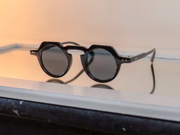 French Crown Panto Glossy Black VOP Sunglasses