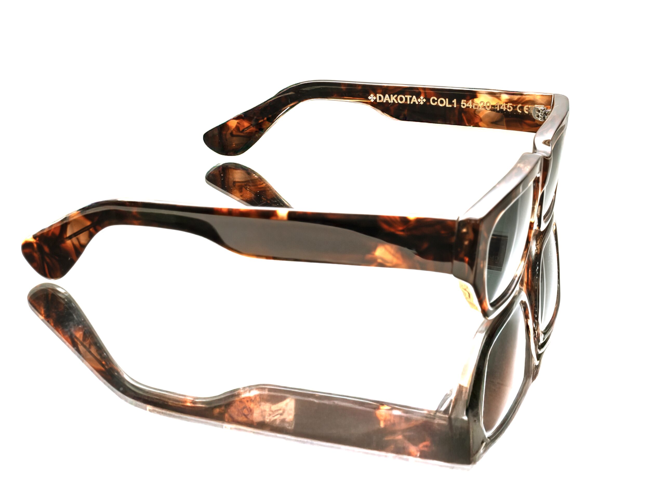 DAKOTA BROWN - Image 2