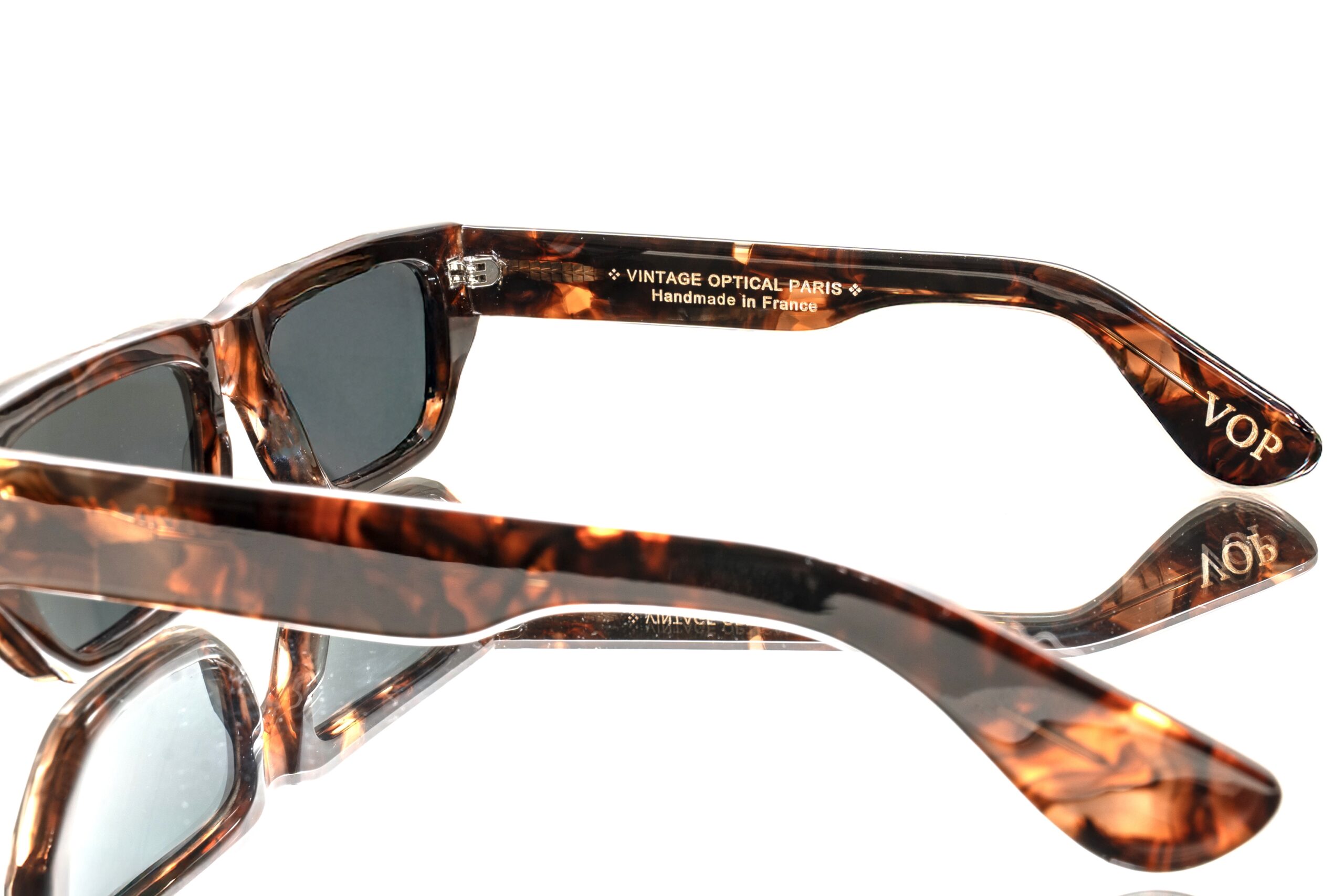 DAKOTA BROWN - Image 3