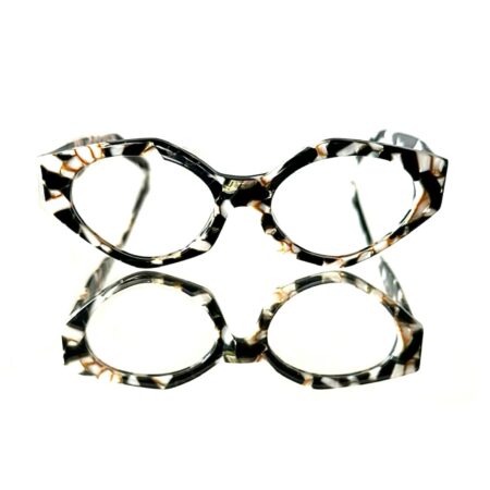 SCRL_0456 CAT EYE I